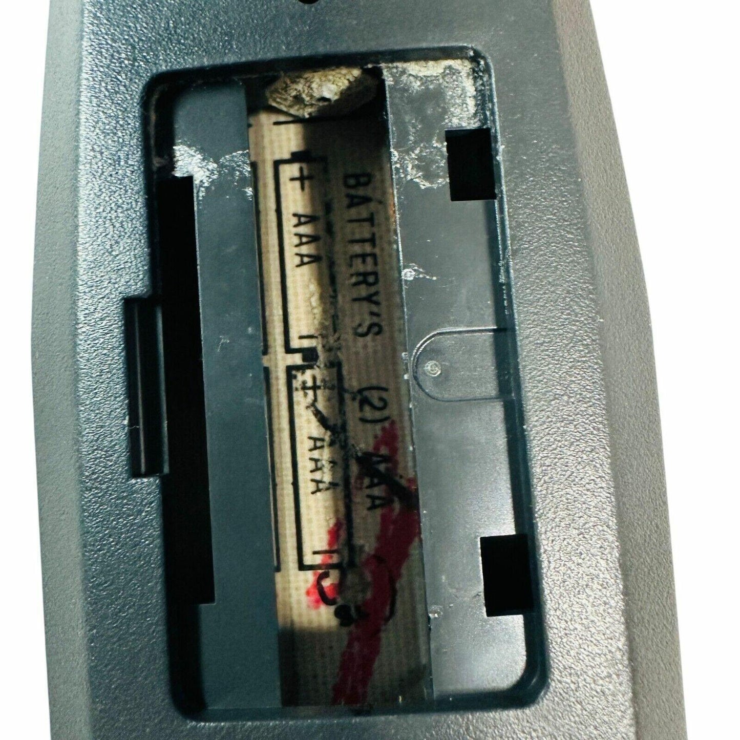 Magnavox TV Remote Control Black BEA31-94 Universal 00T203AG-MA02 For TV
