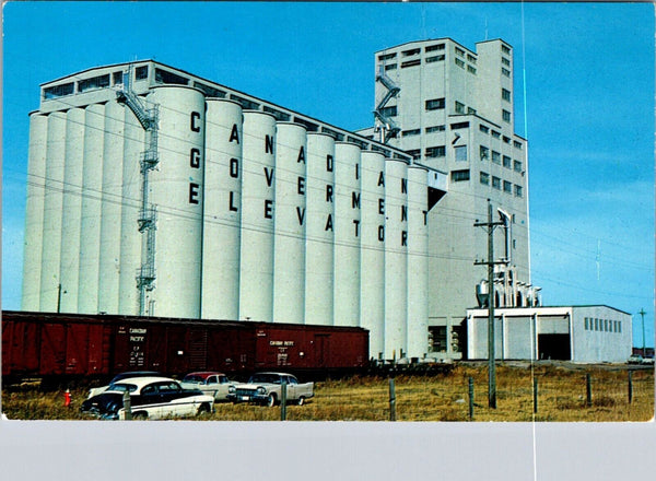 Canadian Govt Elevator Lethbridge Alberta Classic Car Chrome Vintage Postcard UP