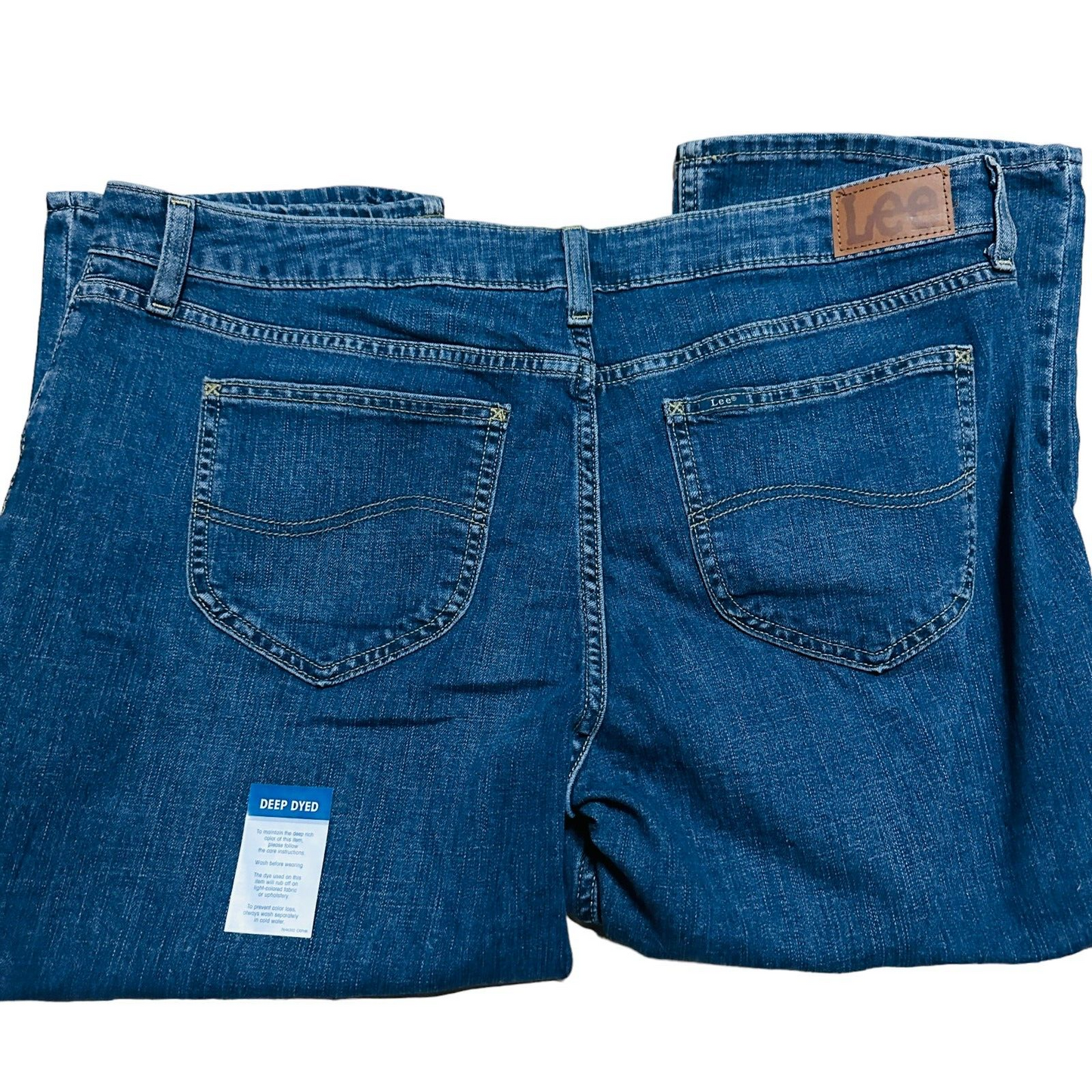 Lee Capri Jeans Women's Size 18 M Regular Fit Mid Rise Medium Wash Denim Blue