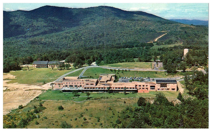 Crotched Mountain Rehabilitation Ctr Vintage Postcard Greenfield New Hampshire - Suthern Picker